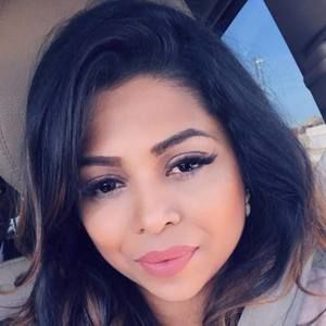 Meet your Posher, Natasha